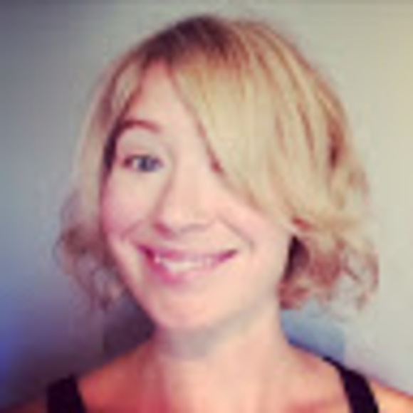 Meet your Posher, Erin - Picture 1 of 1